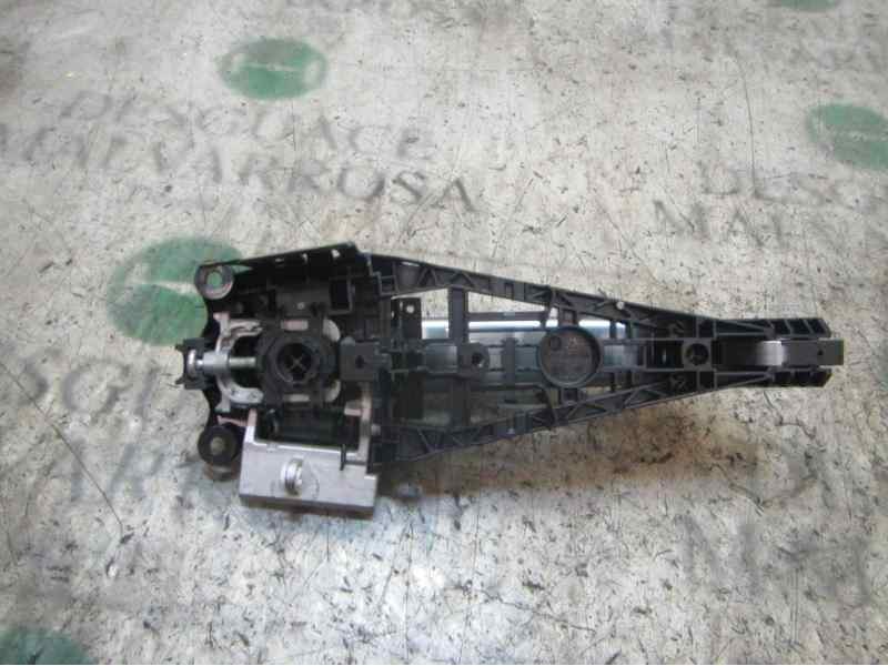 Recambio de maneta exterior delantera derecha para opel insignia berlina excellence referencia OEM IAM 92233089  