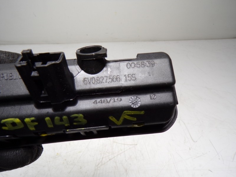 Recambio de maneta porton para audi a1 sportback (gba) 1.0 tfsi referencia OEM IAM  6V0827566 