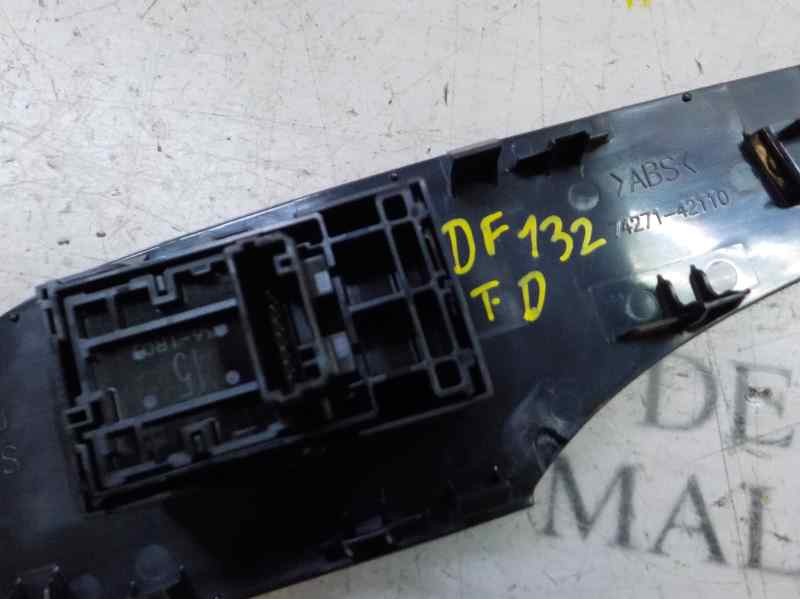 Recambio de mando elevalunas trasero derecho para toyota rav4 hybrid fwd referencia OEM IAM 8481012110 3361R01 3361R01