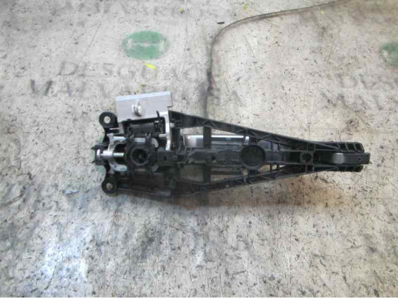 Recambio de maneta exterior trasera izquierda para opel insignia berlina excellence referencia OEM IAM 92233089  