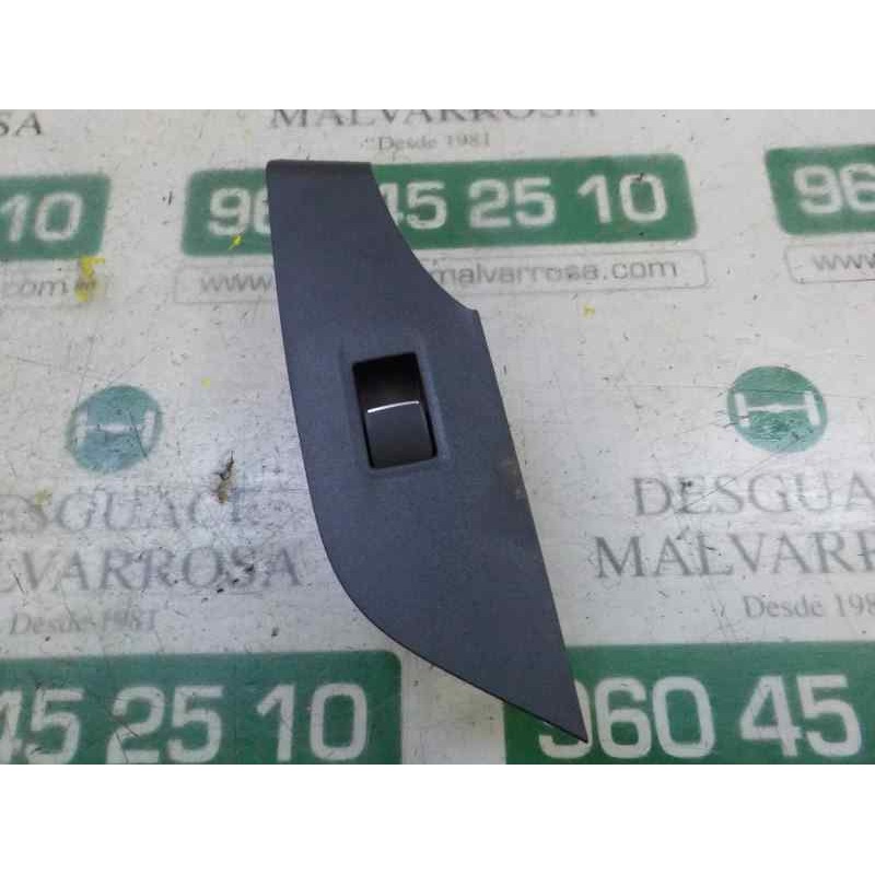 Recambio de mando elevalunas trasero izquierdo para toyota rav4 hybrid fwd referencia OEM IAM 8481012110 3361Q01 3361Q01