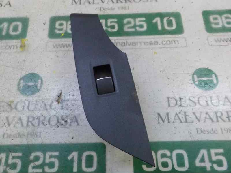 Recambio de mando elevalunas trasero izquierdo para toyota rav4 hybrid fwd referencia OEM IAM 8481012110 3361Q01 3361Q01