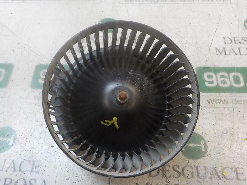 Recambio de motor calefaccion para ford fiesta (ccn) trend referencia OEM IAM 1790329 8E2H18456AB 0130115551