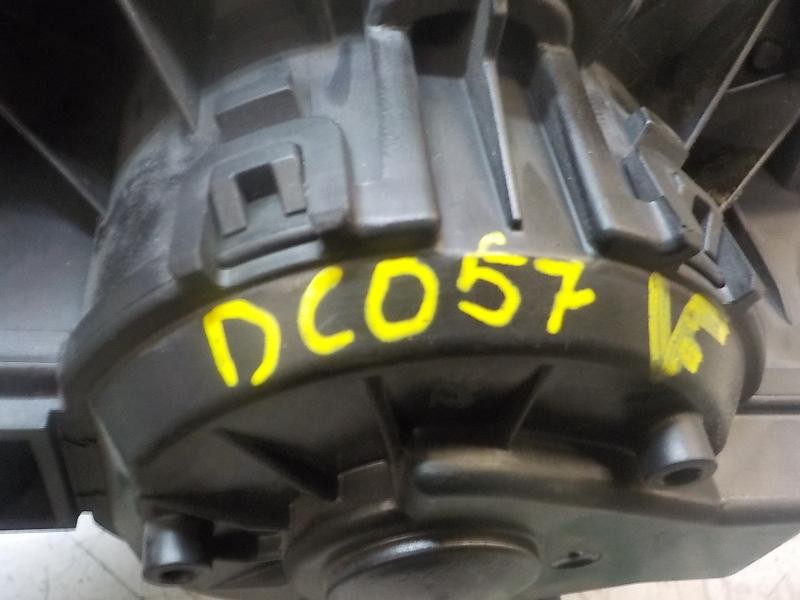 Recambio de motor calefaccion para ford fiesta (ccn) trend referencia OEM IAM 1790329 8E2H18456AB 0130115551