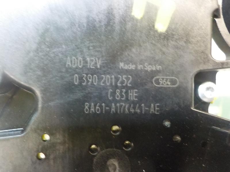 Recambio de motor limpia trasero para ford fiesta (ccn) trend referencia OEM IAM 1774291 8A61A17K441AE 0390201252