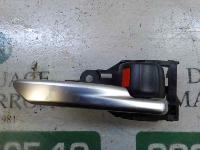 Recambio de maneta interior delantera derecha para toyota rav4 hybrid fwd referencia OEM IAM 6920533140C0  