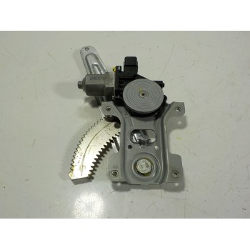 ELEVALUNAS TRASERO DERECHO 62222FJ000 412090 61188KG010