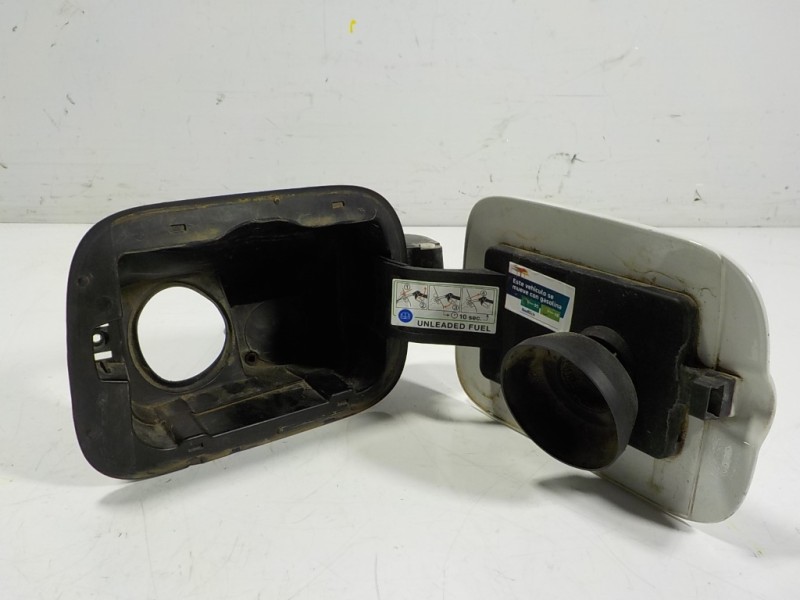 Recambio de tapa combustible para fiat panda (319) 1.2 cat referencia OEM IAM 51896591  51845962