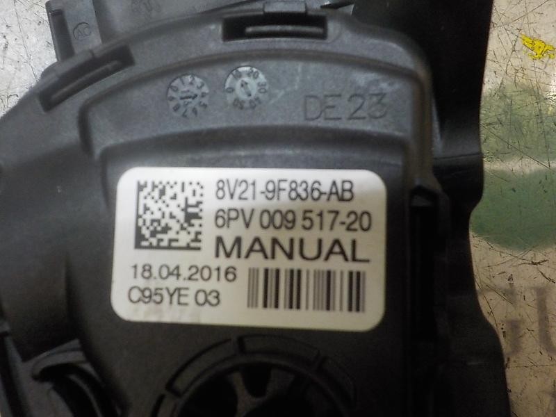 Recambio de potenciometro pedal para ford fiesta (ccn) trend referencia OEM IAM 2120072 8V219F836AB 