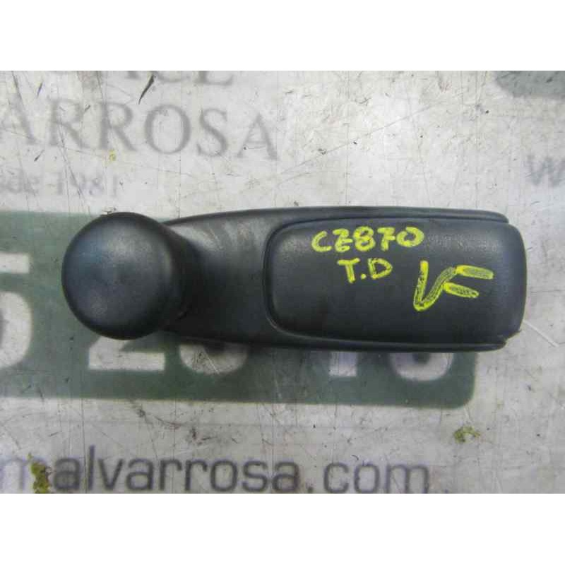 Recambio de maneta elevalunas trasera derecha para peugeot 207 1.4 16v vti referencia OEM IAM 9240F4  