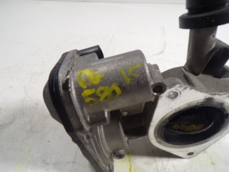 Recambio de caja mariposa para opel insignia sports tourer 2.0 16v cdti referencia OEM IAM 825611 55564164 