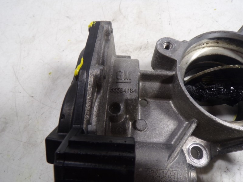 Recambio de caja mariposa para opel insignia sports tourer 2.0 16v cdti referencia OEM IAM 825611 55564164 