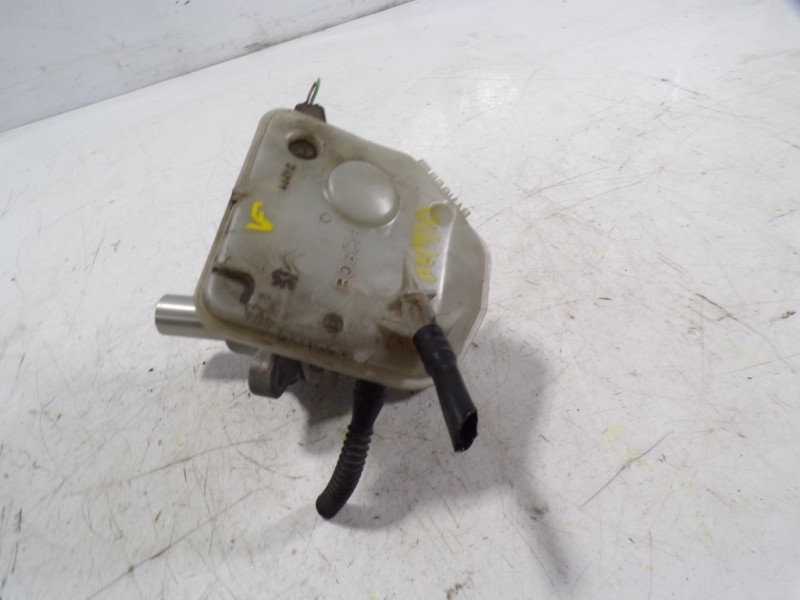 Recambio de bomba freno para peugeot 308 1.6 16v hdi referencia OEM IAM   