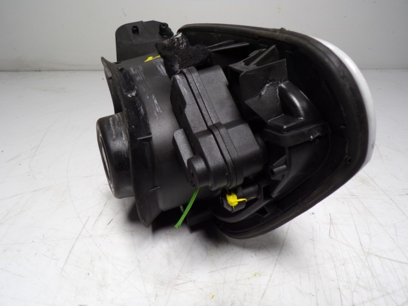 Recambio de tapa combustible para audi a1 sportback (gba) 1.0 tfsi referencia OEM IAM 82A809906 82A809906 82A809907GRU