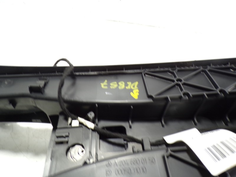 Recambio de apoyabrazos central para mercedes-benz clase c (w204) familiar 2.1 cdi cat referencia OEM IAM A20468006399F59  