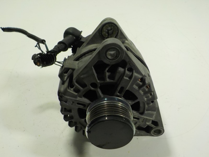 Recambio de alternador para hyundai i40 style referencia OEM IAM   