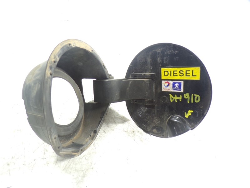 Recambio de tapa combustible para peugeot 308 1.6 16v hdi referencia OEM IAM   