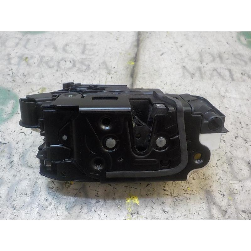 Recambio de cerradura puerta delantera derecha para skoda fabia (5j2 ) 1.2 12v referencia OEM IAM 5N1837016D  