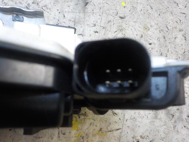 Recambio de cerradura puerta delantera derecha para skoda fabia (5j2 ) 1.2 12v referencia OEM IAM 5N1837016D  