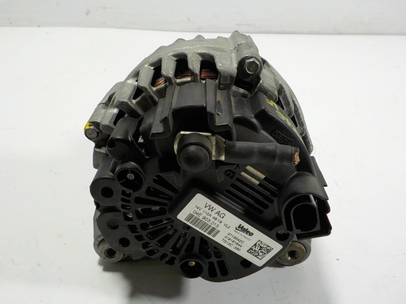 Recambio de alternador para audi a1 sportback (gba) 1.0 tfsi referencia OEM IAM 04E903015 04E903015 