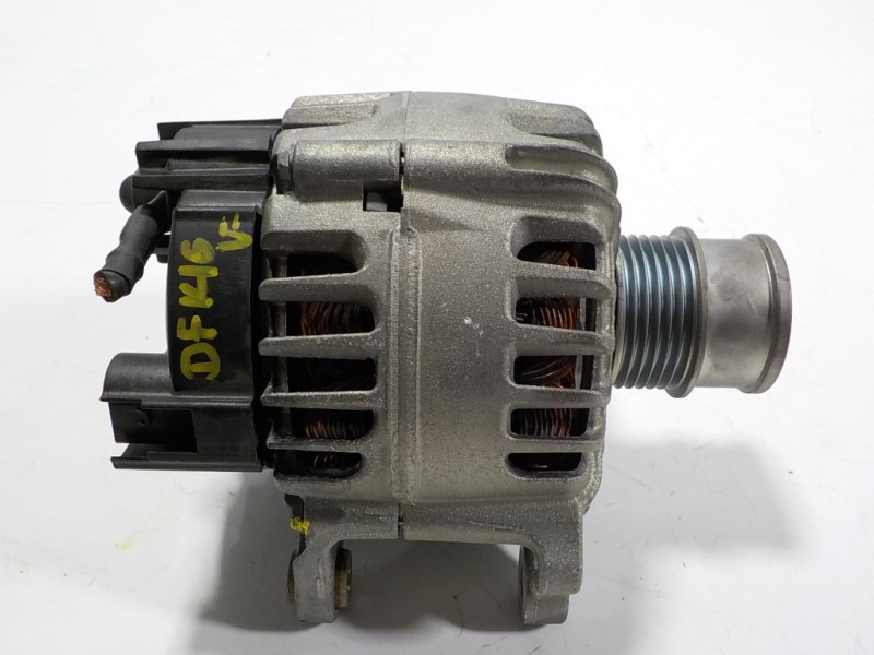 Recambio de alternador para audi a1 sportback (gba) 1.0 tfsi referencia OEM IAM 04E903015 04E903015 