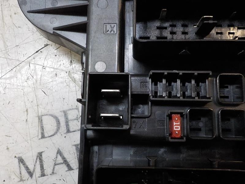 Recambio de caja reles / fusibles para opel insignia berlina 2.0 16v cdti referencia OEM IAM   