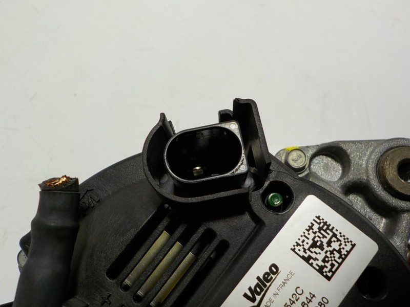 Recambio de alternador para audi a1 sportback (gba) 1.0 tfsi referencia OEM IAM 04E903015 04E903015 