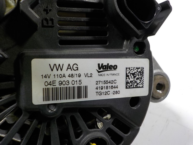 Recambio de alternador para audi a1 sportback (gba) 1.0 tfsi referencia OEM IAM 04E903015 04E903015 