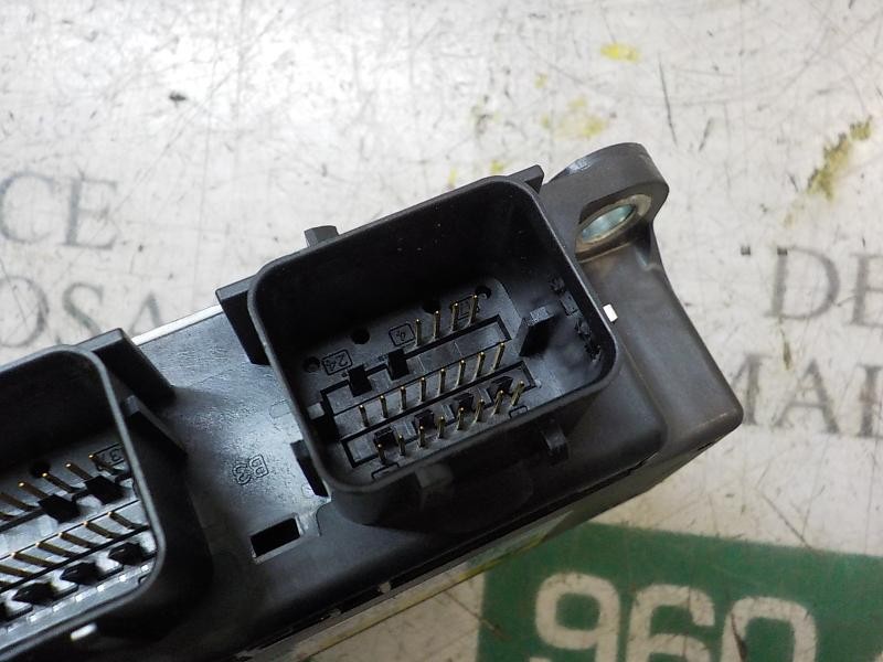 Recambio de centralita airbag para opel insignia berlina 2.0 16v cdti referencia OEM IAM   