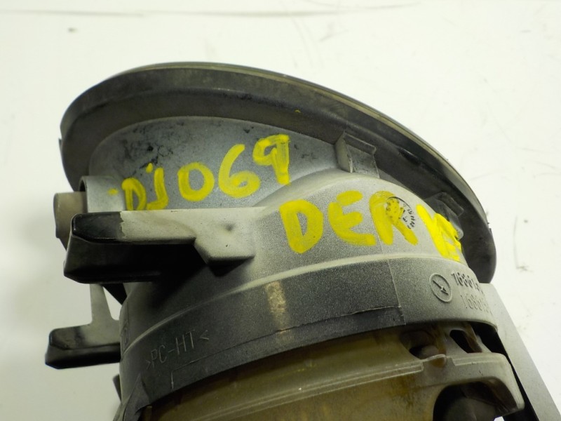 Recambio de faro antiniebla derecho para volkswagen caddy furgón/kombi 2.0 tdi referencia OEM IAM   