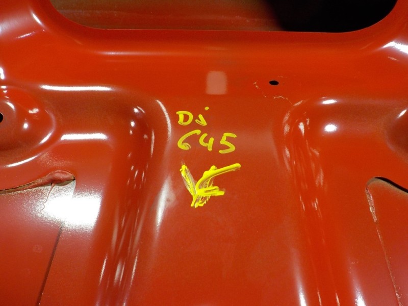 Recambio de capot trasero para ford mustang 2.3 ecoboost cat referencia OEM IAM 2279213  