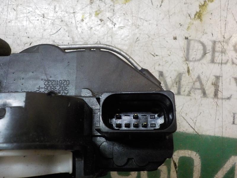 Recambio de cerradura puerta delantera derecha para opel insignia berlina 2.0 16v cdti referencia OEM IAM   