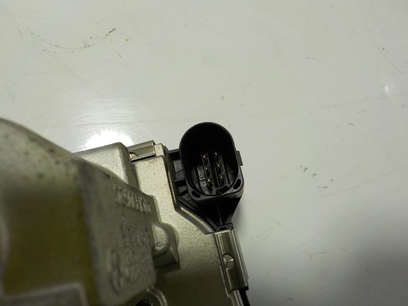 Recambio de caja mariposa para audi a1 sportback (gba) 1.0 tfsi referencia OEM IAM 04E133062T 04C133062C 