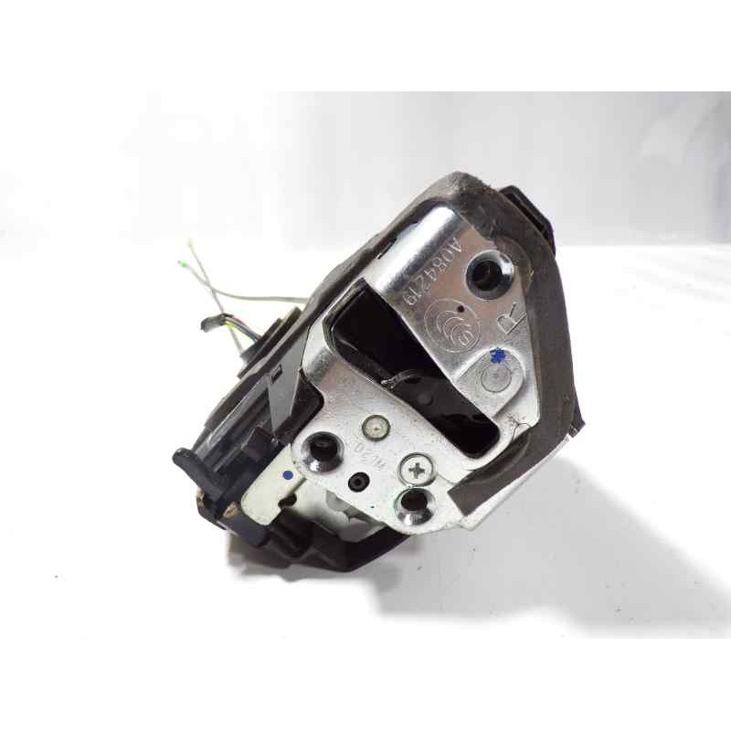 Recambio de cerradura puerta trasera derecha para toyota verso 1.6 d-4d cat referencia OEM IAM 690500F031  