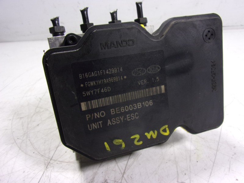 Recambio de abs para hyundai ix35 1.7 crdi cat referencia OEM IAM 589202Y350 5WY7F46D 