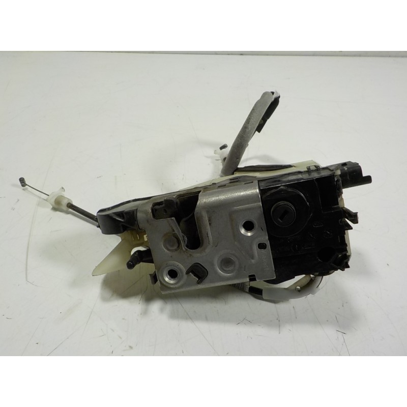 Recambio de cerradura puerta delantera izquierda para peugeot 208 1.6 blue-hdi fap referencia OEM IAM 9812500880 9812500880 