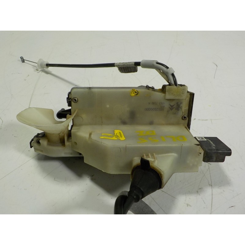 Recambio de cerradura puerta delantera izquierda para peugeot 208 1.6 blue-hdi fap referencia OEM IAM 9812500880 9812500880 