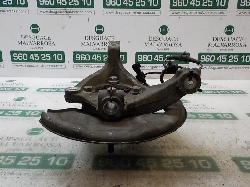 Recambio de mangueta delantera derecha para opel insignia berlina 2.0 16v cdti referencia OEM IAM   