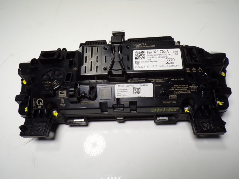 Recambio de cuadro instrumentos para audi a1 sportback (gba) 1.0 tfsi referencia OEM IAM 82A920700A 82A920700A 