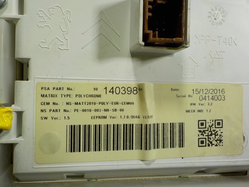 Recambio de cuadro instrumentos para peugeot 208 1.6 blue-hdi fap referencia OEM IAM 9813870580 9814696580 