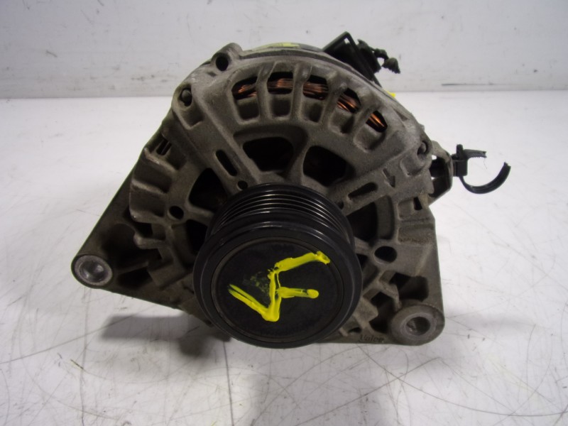 Recambio de alternador para hyundai ix35 1.7 crdi cat referencia OEM IAM 373002A850 373002A850 