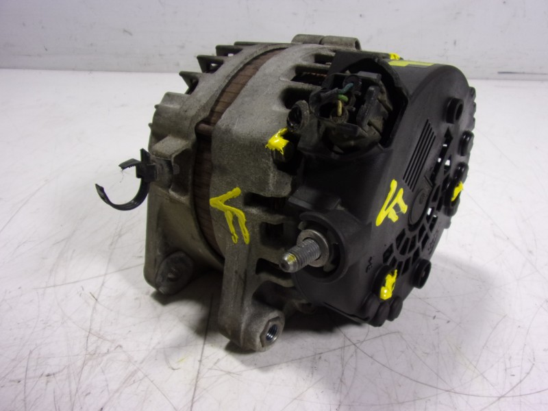 Recambio de alternador para hyundai ix35 1.7 crdi cat referencia OEM IAM 373002A850 373002A850 