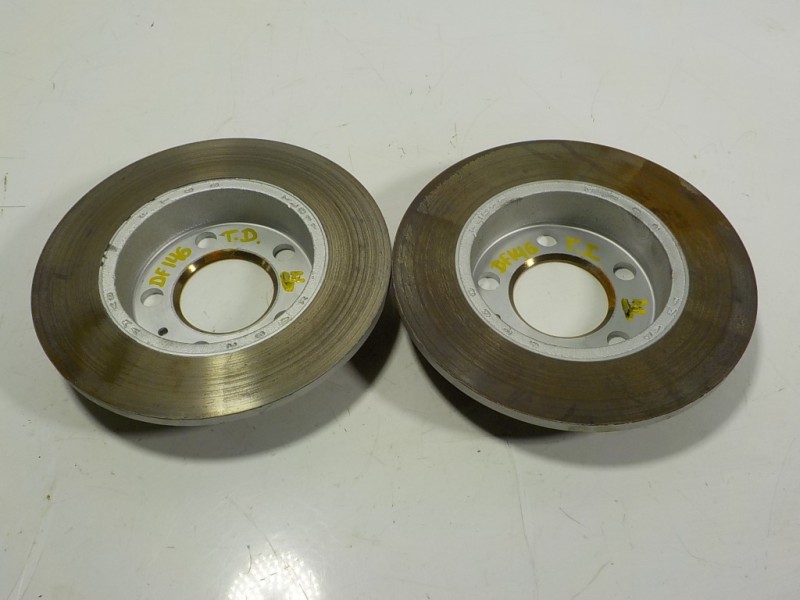 Recambio de disco freno trasero para audi a1 sportback (gba) 1.0 tfsi referencia OEM IAM 2Q0615601H  