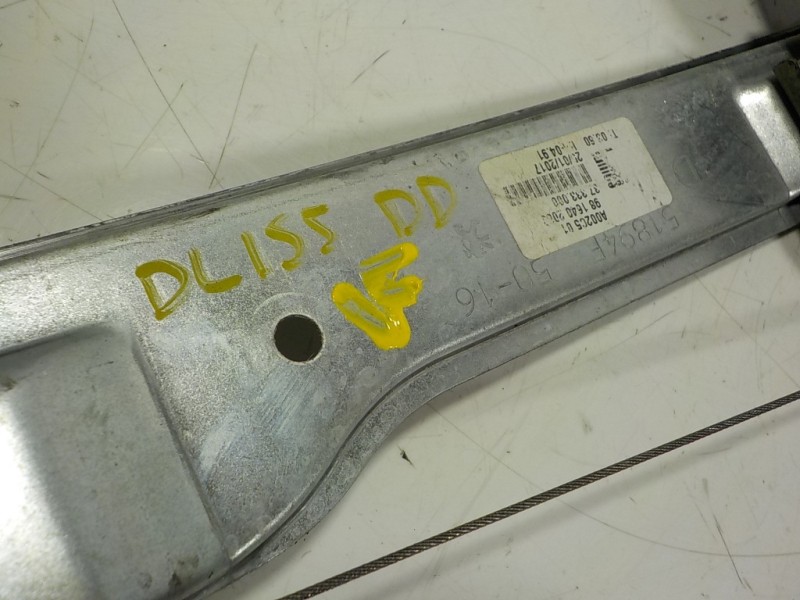 Recambio de elevalunas delantero derecho para peugeot 208 1.6 blue-hdi fap referencia OEM IAM 9816402080 9816401680 