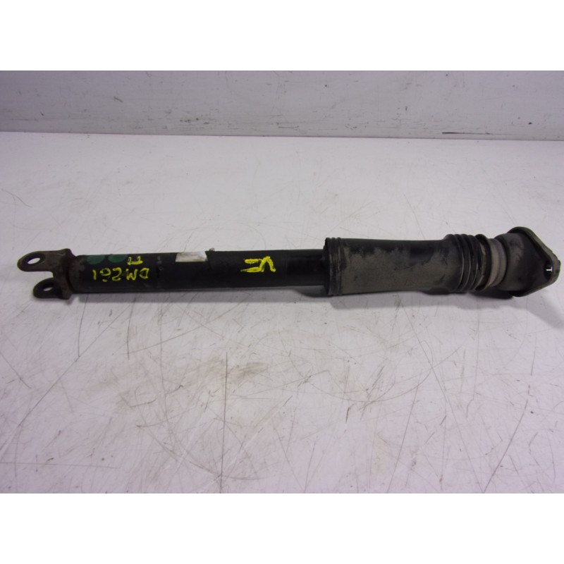 Recambio de amortiguador trasero izquierdo para hyundai ix35 1.7 crdi cat referencia OEM IAM 553113U010  