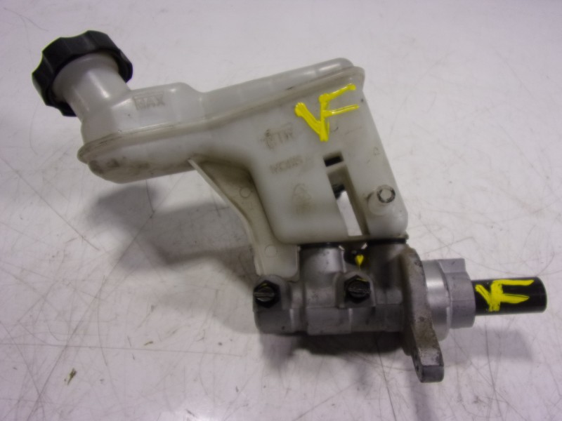 Recambio de bomba freno para hyundai ix35 1.7 crdi cat referencia OEM IAM 585102S201  