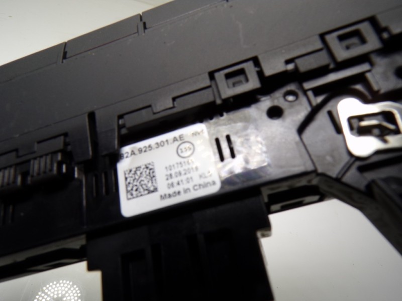 Recambio de warning para audi a1 sportback (gba) 1.0 tfsi referencia OEM IAM 82A925301AA 82A925301AE 