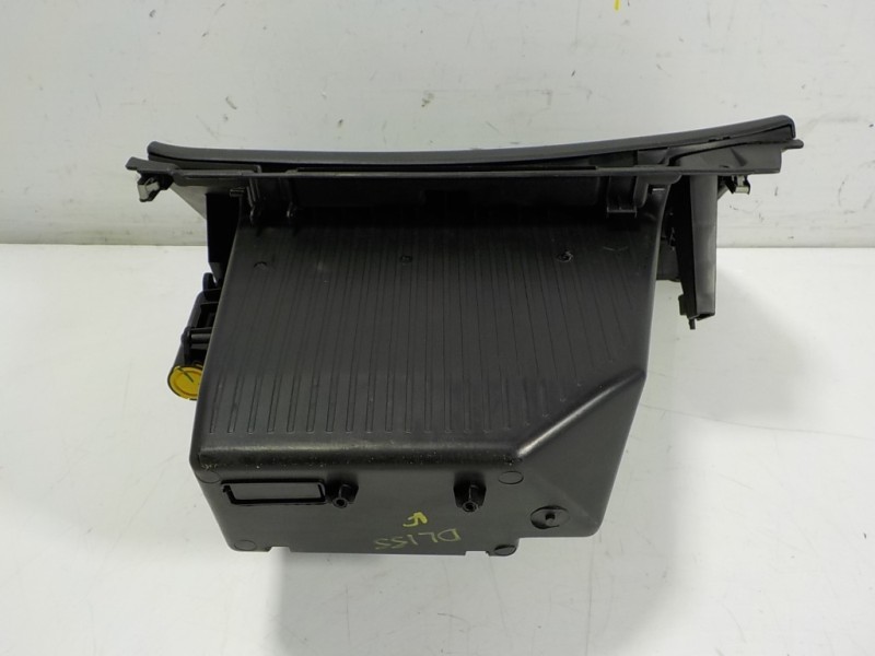 Recambio de guantera para peugeot 208 1.6 blue-hdi fap referencia OEM IAM 96728471ZD 9673811277 