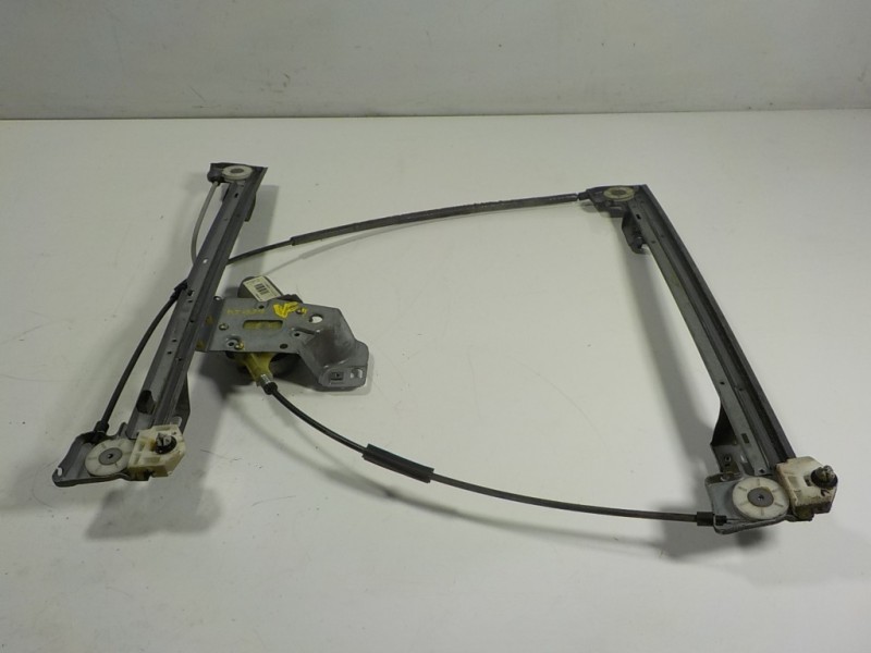 Recambio de elevalunas delantero derecho para renault kangoo z.e. referencia OEM IAM 807207012R 402086A 