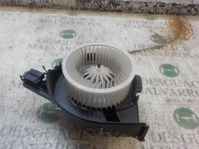 Recambio de motor calefaccion para skoda fabia (5j2 ) 1.2 12v referencia OEM IAM 6Q0820103F  